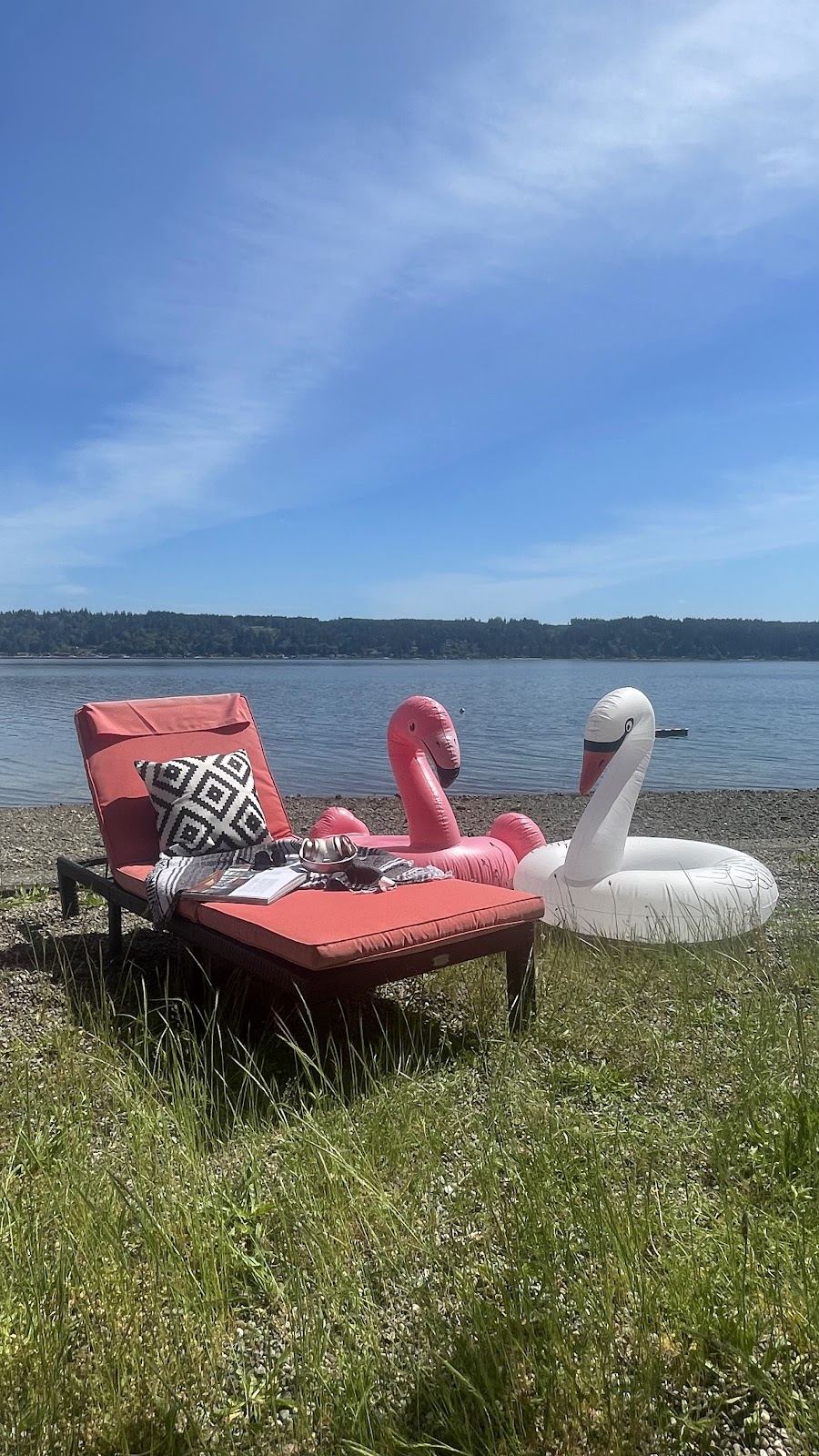 Families enjoying Hood Canal waterfront
